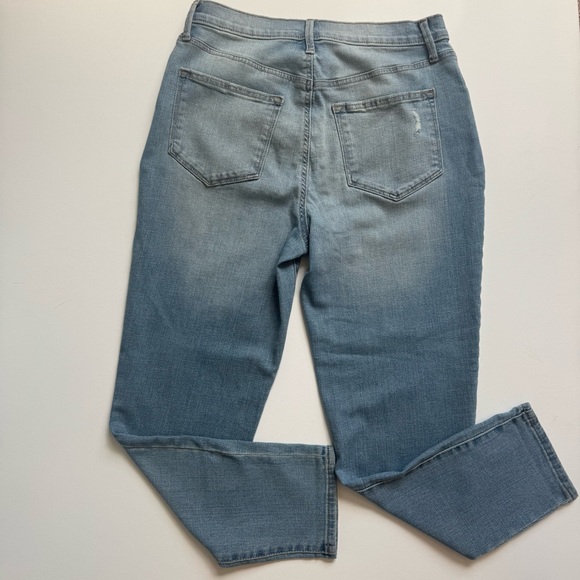 Sonoma Women's Distressed Light Blue Boyfriend Jeans Size 6 - Picture 2 of 8